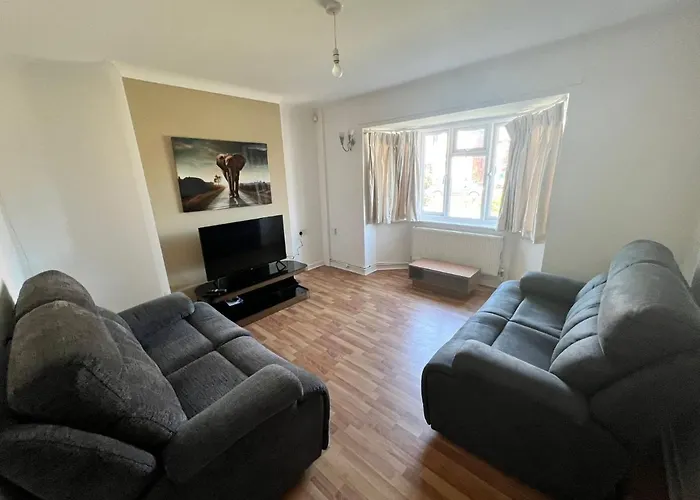 17 Howard Road. Southampton